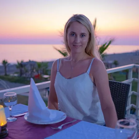 Hotel Elysium Elite & 4*